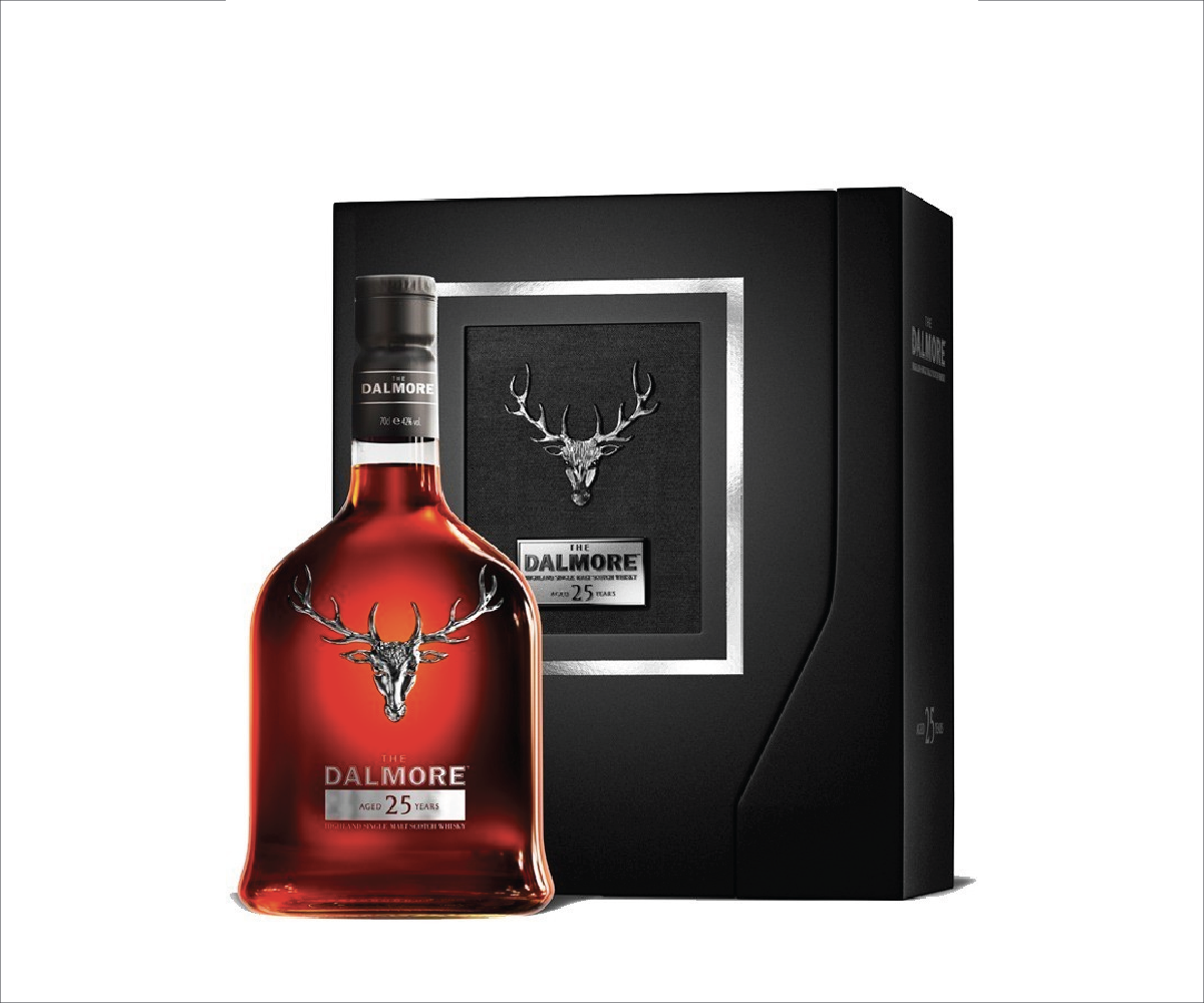 An exceptional whisky matured in American white oak ex-bourbon casks, aged Tawny Port pipes and casks, exclusive to The Dalmore, which have held 30 year old Matusalem oloroso sherry.